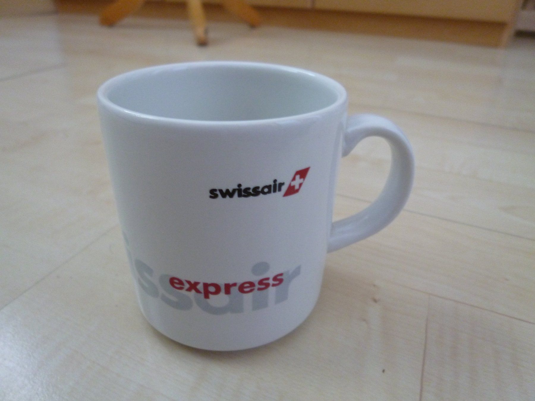 Tazze: antik Swissair Express TASSE Mug – Usato da Dättlikon venduto da Mamakuga