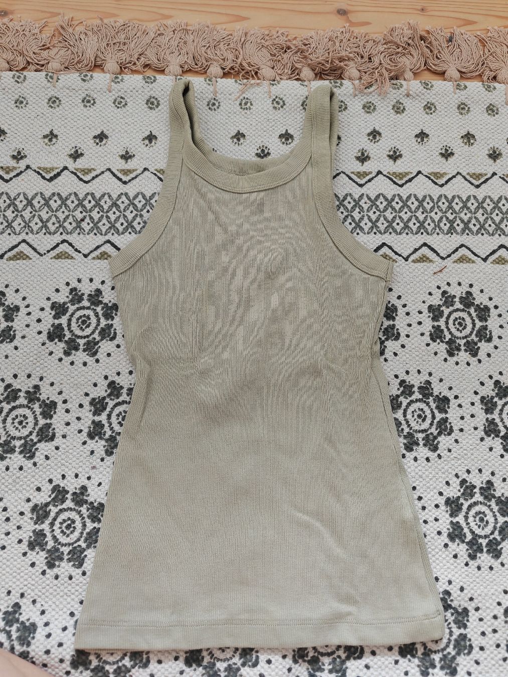 H&M Tops: Träger Shirt Gr. XS – Neu (gemäss Beschreibung) aus Windlach von ramona_l