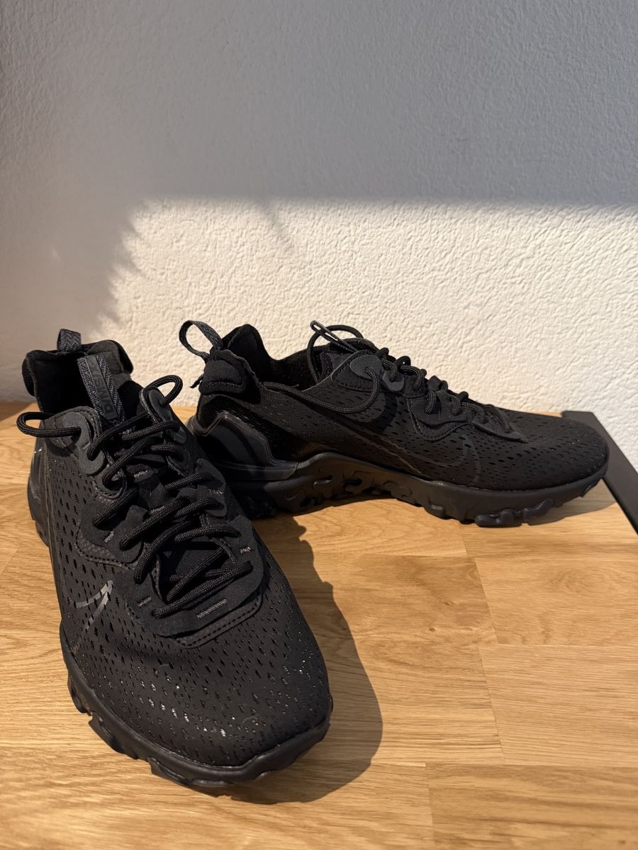 Nike Scarpe da uomo: Nike REACT VISION, Gr. 43 – Nuovo (secondo la descrizione) da Winterthur venduto da OlivierKiefer 1