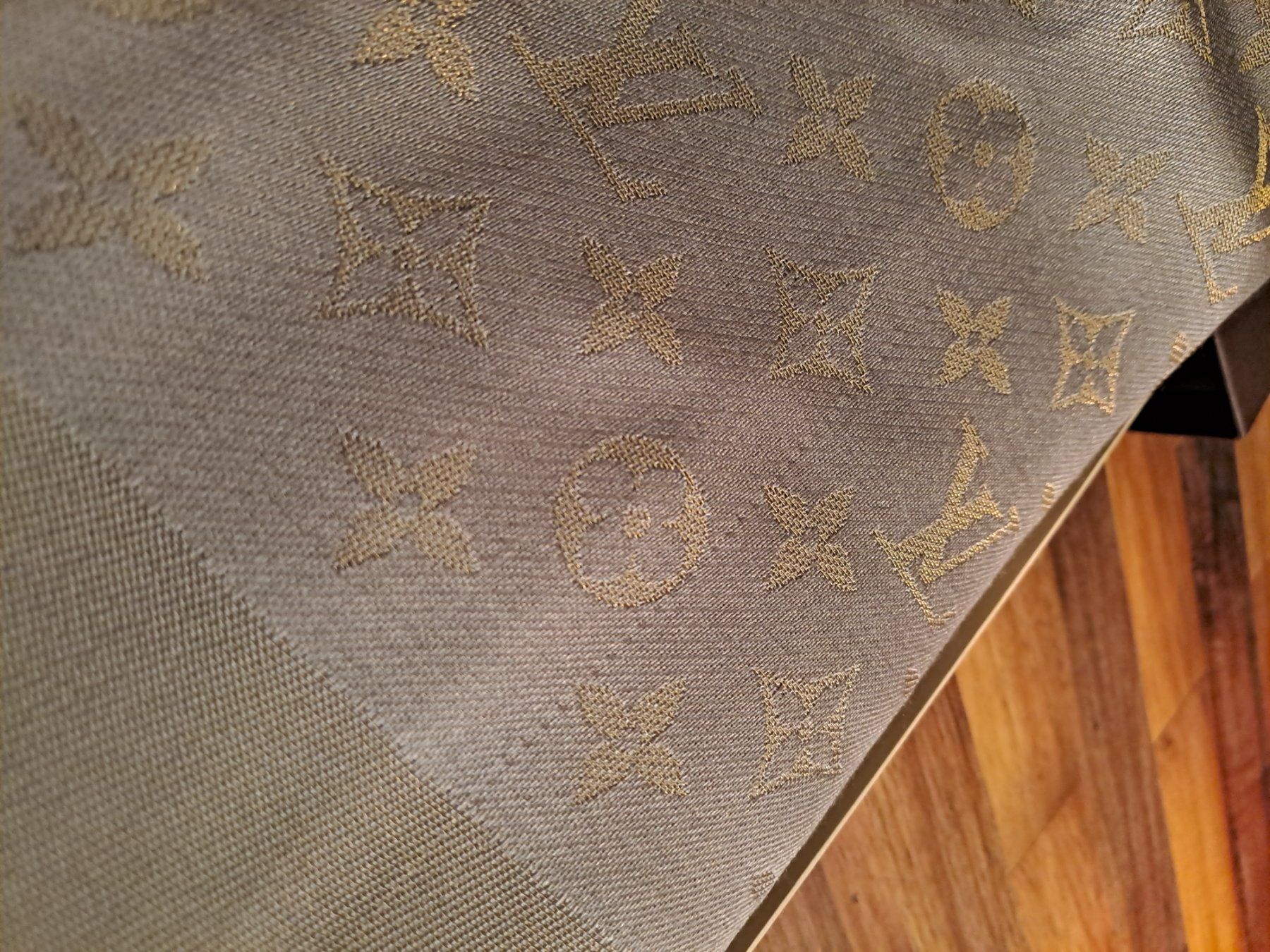 Louis Vuitton Foulards, Tücher & Schals: Louis Vuitton Schal Shine neu! – Neu (gemäss Beschreibung) aus Emdthal von kasira 5