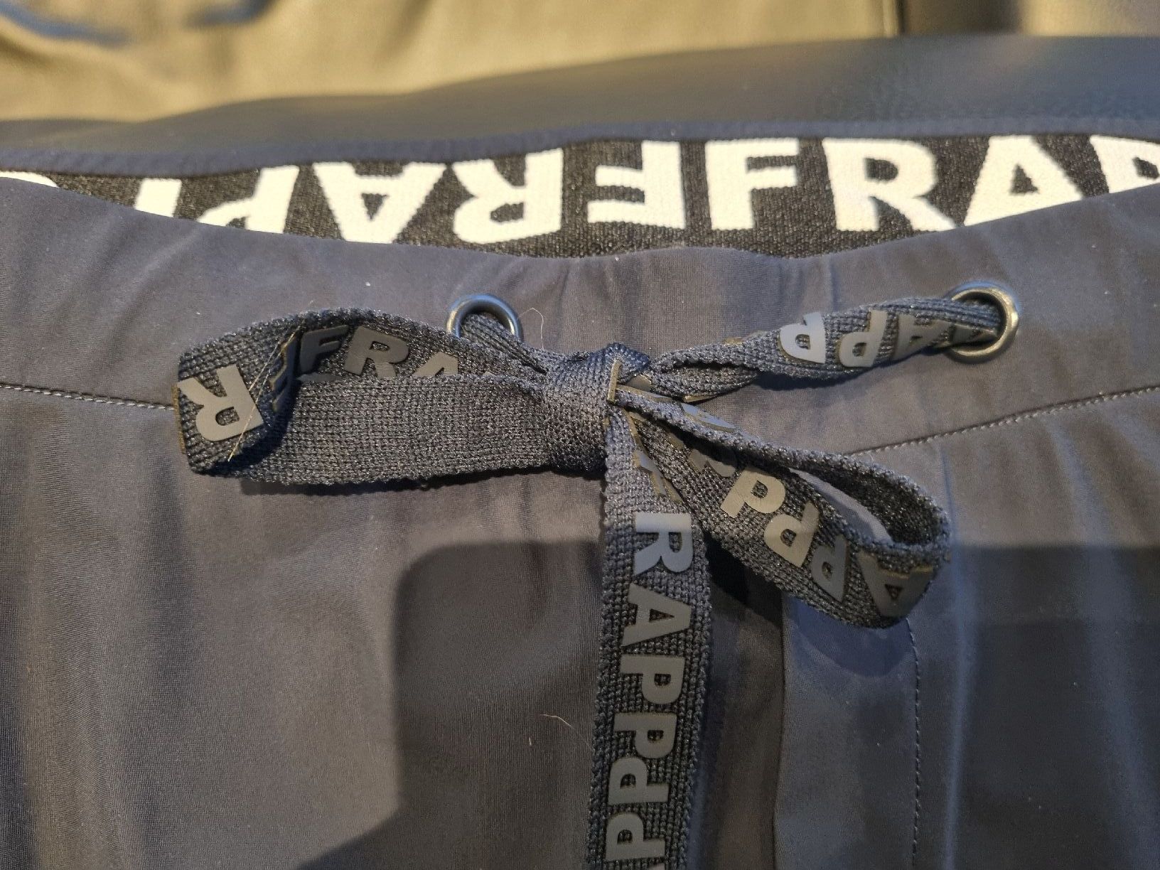 Anzüge & Kostüme: Jacke mit Hose von Frapp – Neu (gemäss Beschreibung) aus Kriens von IZZIBIZZI 4