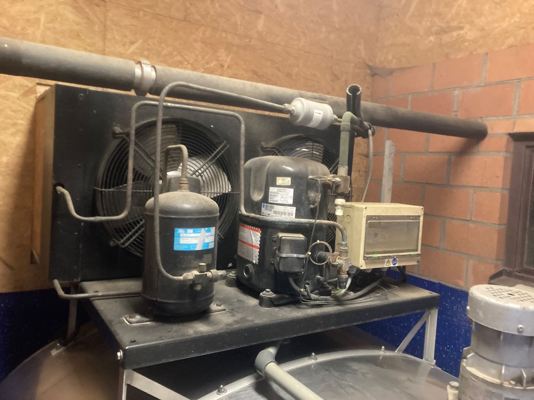 Tecnica di mungitura: Milchtank Müller 2600 l – Usato da Wangen an der Aare venduto da Smoll5 3