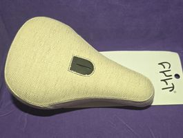 CULT Hemp BMX Sattel – Pivotal – NEU