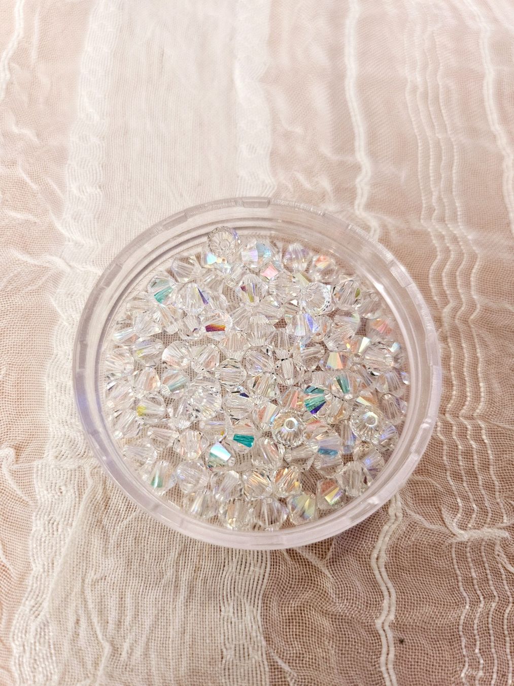 Perle (finte): Swarovski Perlen 50 stk  4mm Crystal AB – Nuovo e nell'imballaggio originale da Dietikon venduto da Eleda