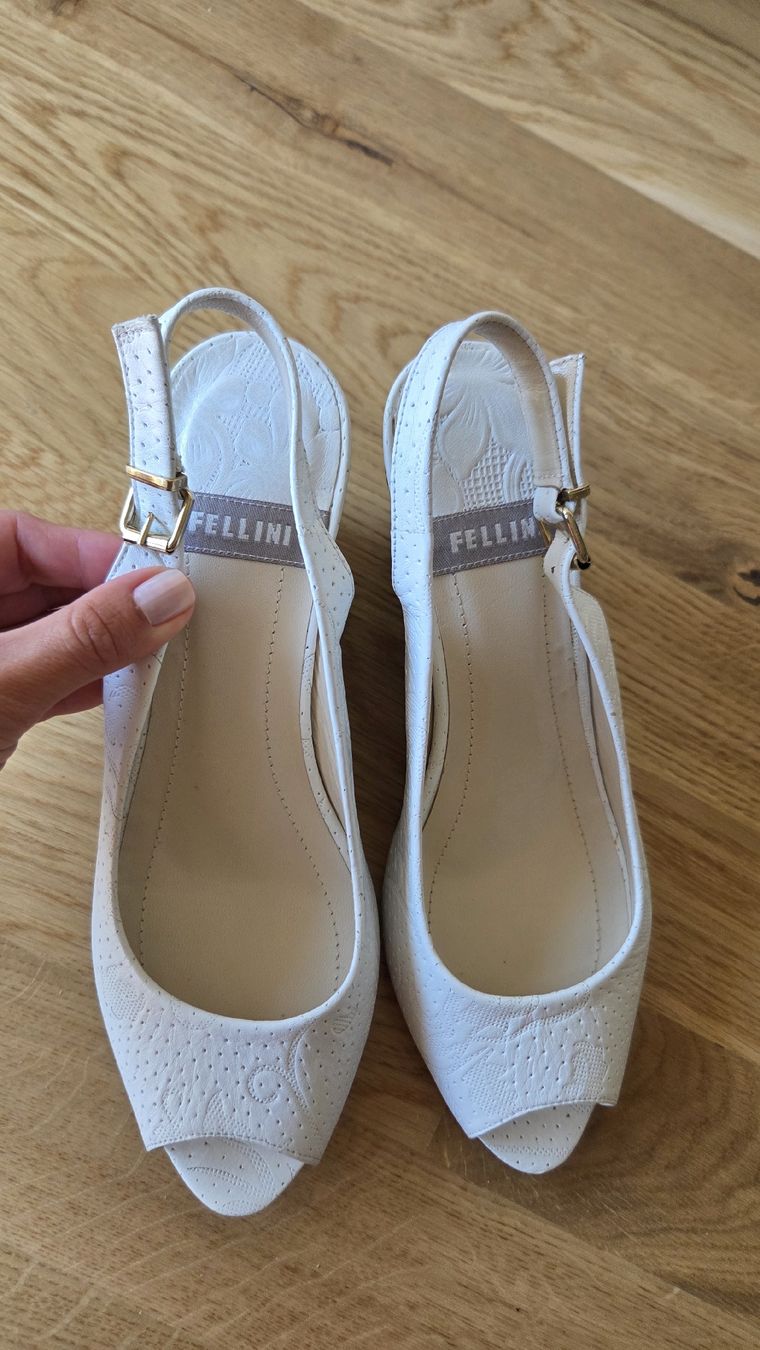 Chaussures femmes: Fellini Pumps Damenschuhe – Neuf avec emballage d'origine à Zug par opo_cy5d 2