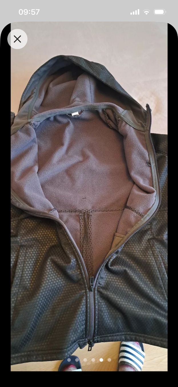 Adidas Giacche: Adidas Laufjacke Softshell Grösse M Damen – Usato da Hombrechtikon venduto da Kaatja 3