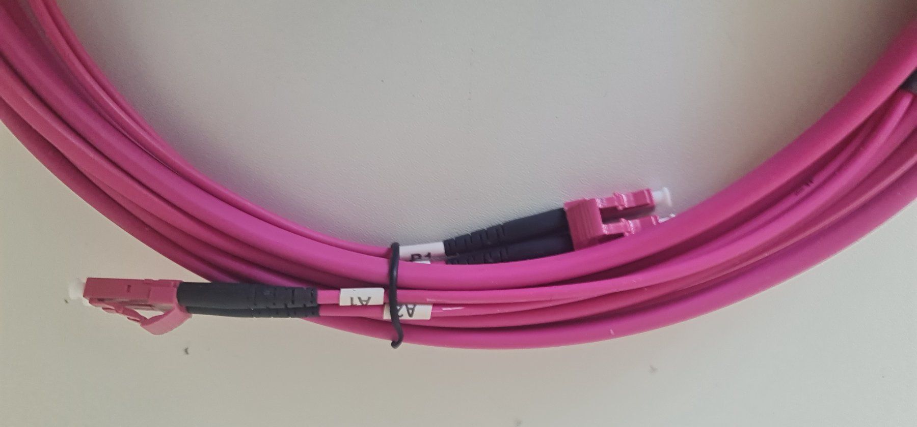 Cavi: OM4 Glasfaser Patchkabel LC/LC Duplex 5m 50/125 OM4 Multimod – Usato da Meiringen venduto da Logia