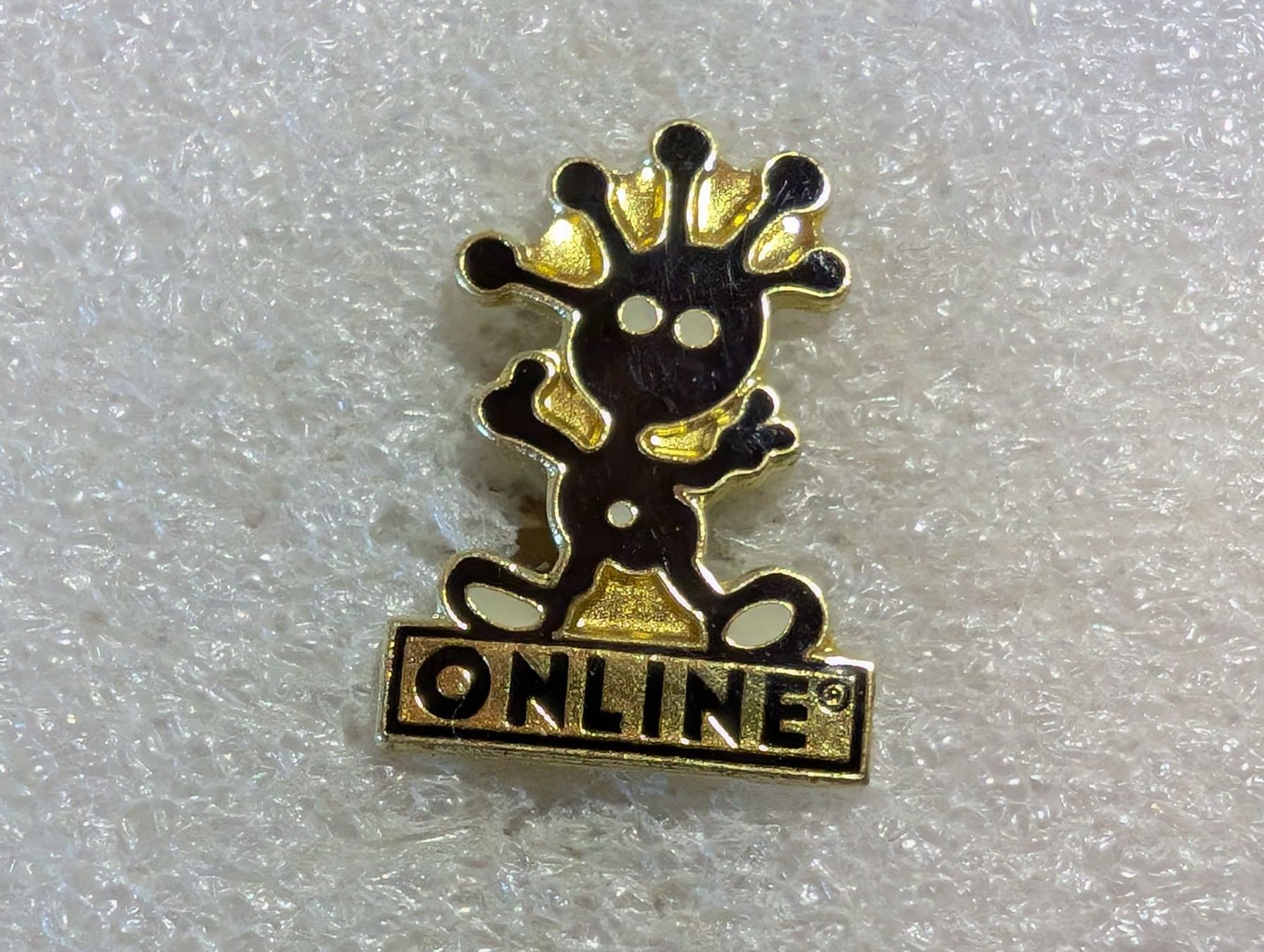 Placchette & Badge: Ansteckpin 105: Online – Usato da Oppligen venduto da Pin-Fall-Shop