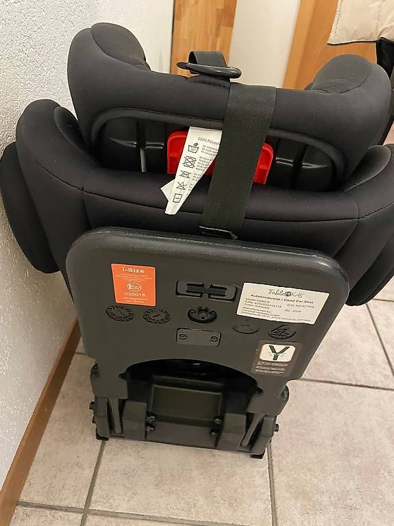 Seggiolini per auto: Siège bébé auto pivotant – Usato da St-Aubin-Sauges venduto da cyr_c2db 1
