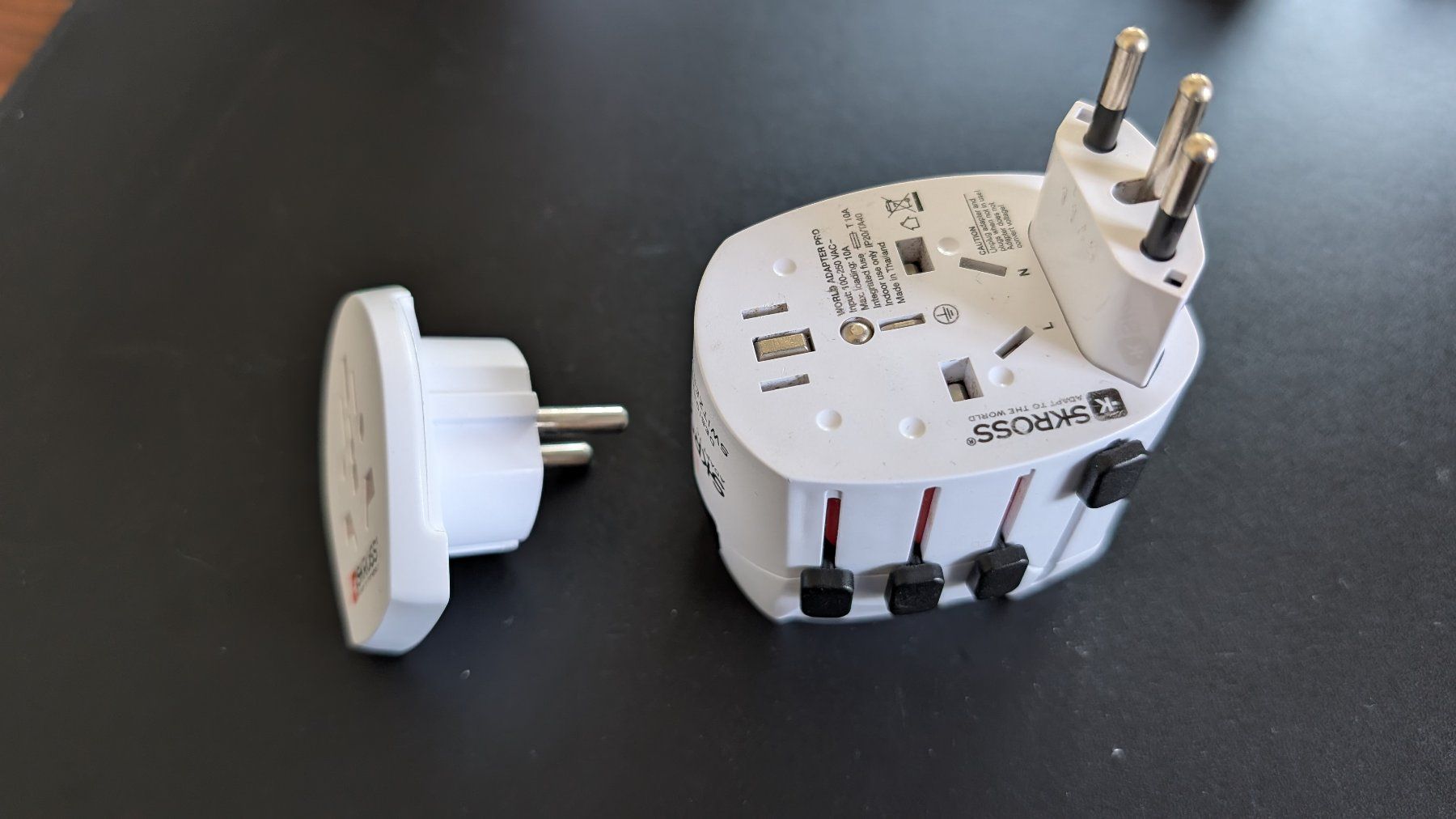 SKROSS Unità & Adattatore: Reiseadapter Skross Universal – Usato da Zürich venduto da vitomin