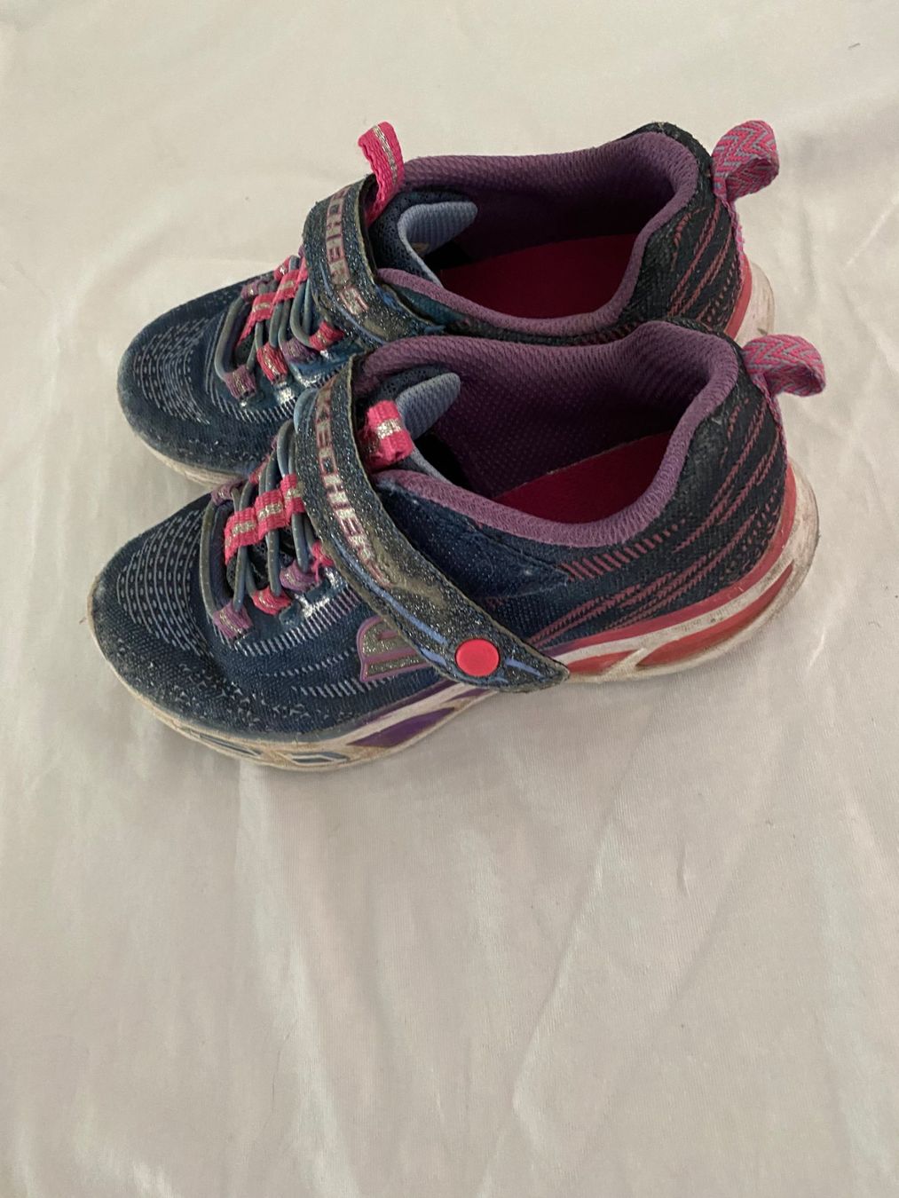 Skechers Schuhe für Mädchen: Skechers Schuhe Grösse 28 – Gebraucht aus Allenwinden von Obalu 2