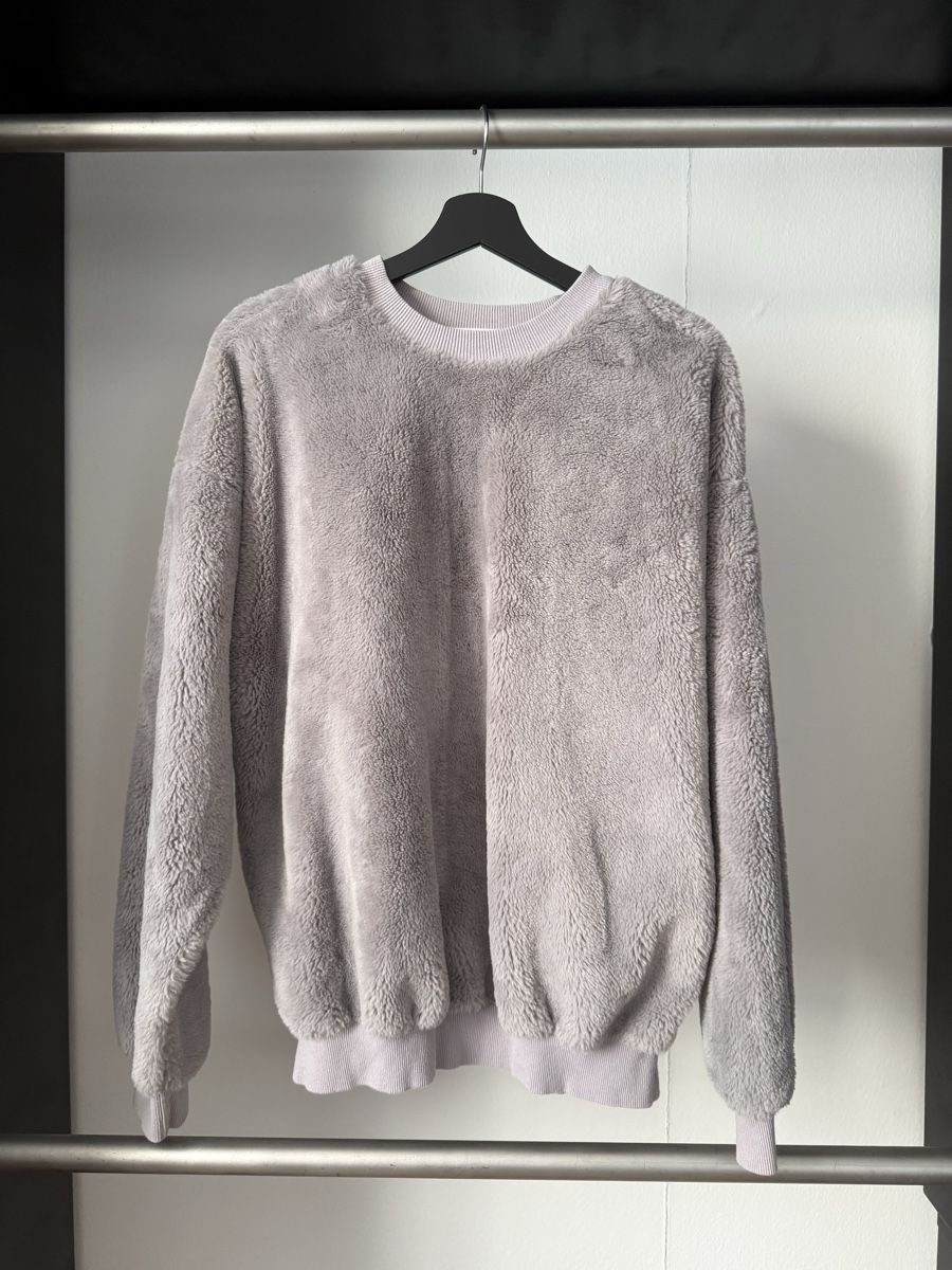 Pullover & Sweatshirts: Grey Fleece Sweatshirt – Gebraucht aus St. Gallen von trxcy