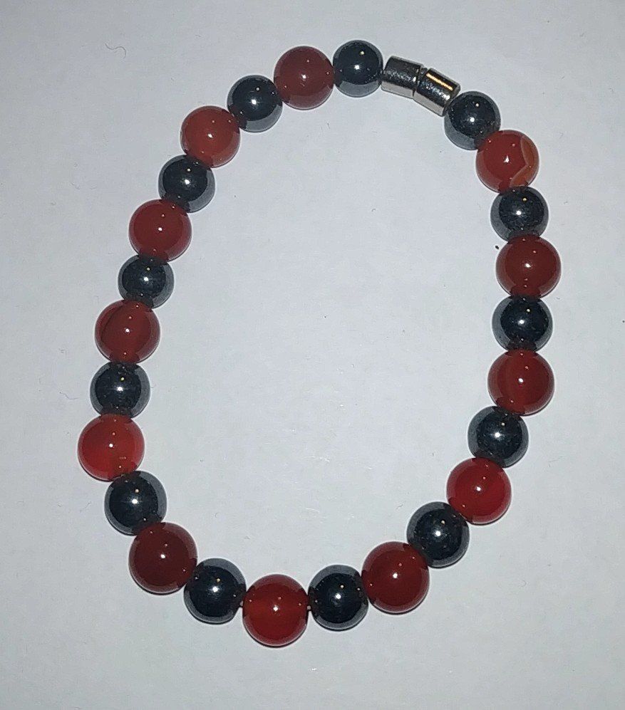 Bracciali & Braccialetti: Armketteli Hämatit Perlen – Nuovo e nell'imballaggio originale da Münchenbuchsee venduto da Daniel0133