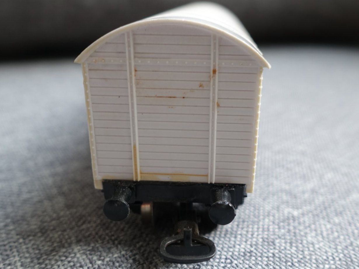 Kleinbahn Modellini di ferrovie: KLEINBAHN No. 344 ÖBB Kühlwagen – Usato da Wallbach venduto da Sarrows 5