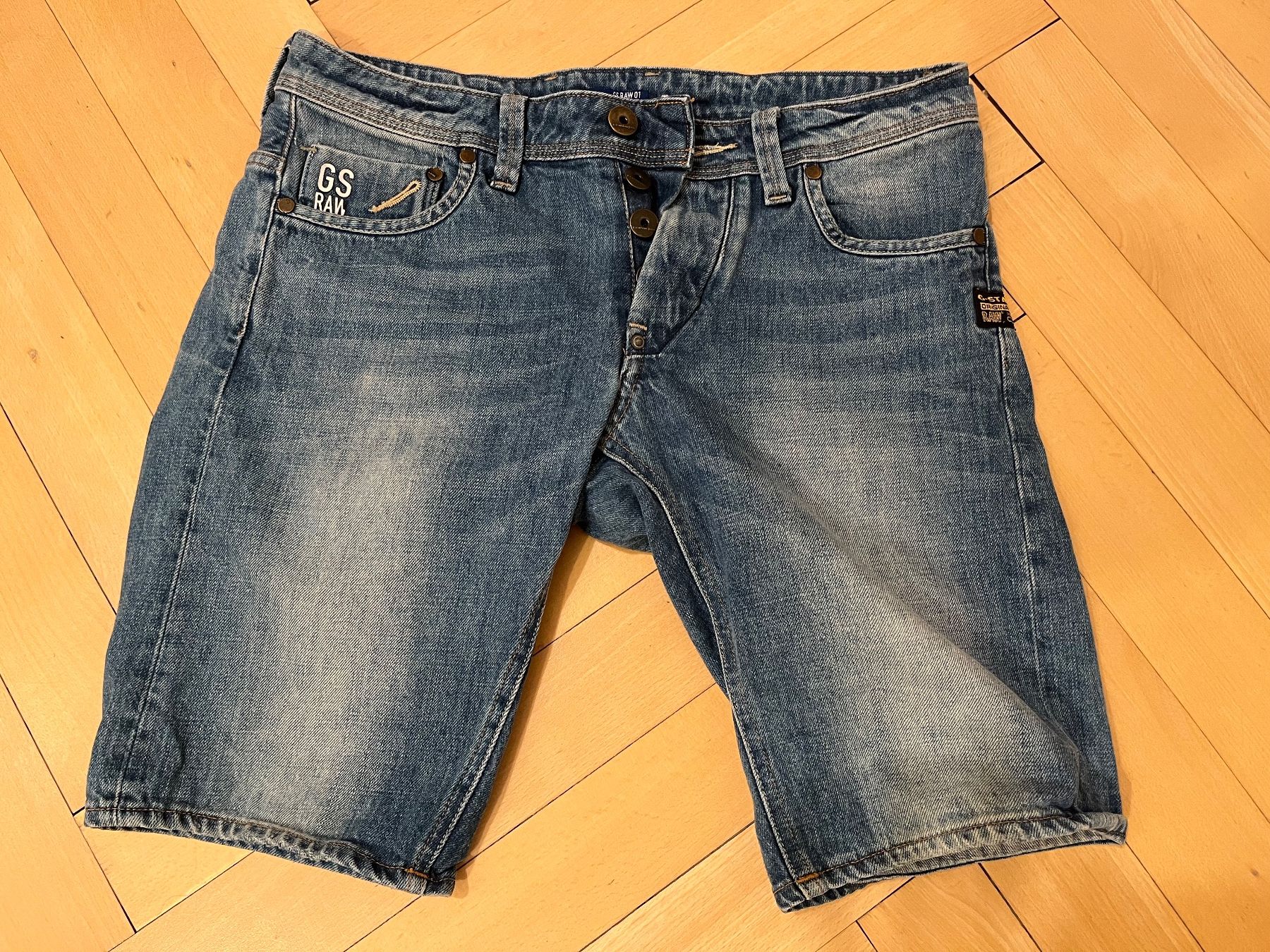 G-Star Jeans: GStar short (G Star) – Usato da Zürich venduto da Returntosander