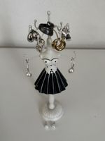 Lot de boucles d'oreilles et bague
