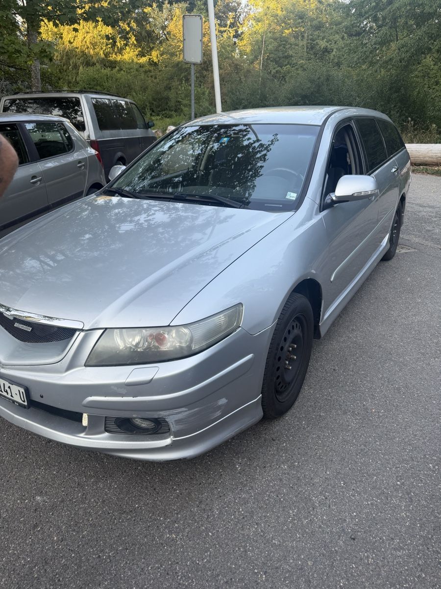 Honda Automobili: Honda accord 2.4i – Usato da Bitsch venduto da RSantos95 4