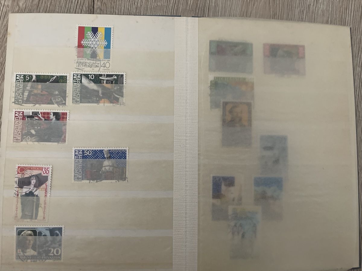 Album: Briefmarken Album – Usato da Chur venduto da eagle86federico 2