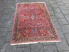 Antiker kleinerer Iranischer oder Perser Teppich