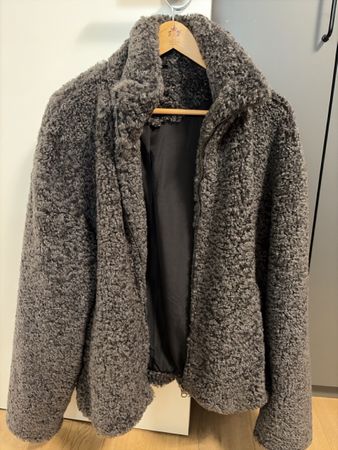 Zara Jacke