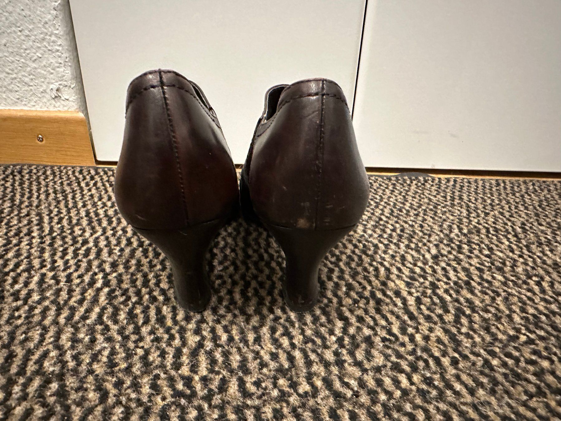 Damenschuhe: Leder Pumps Gr. 37 – Gebraucht aus Winterthur von nelead 2
