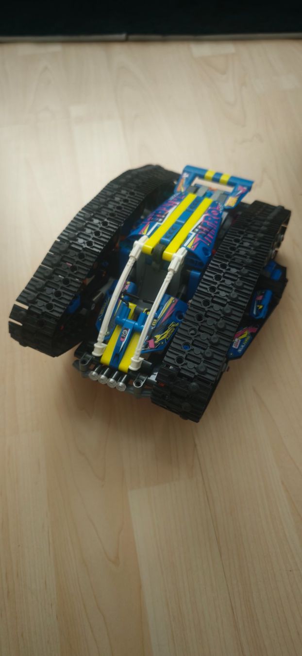 Lego Giocattoli: Lego Technic 42140 App-Controlled Transformation Vehicle – Usato da Luzern venduto da baumga