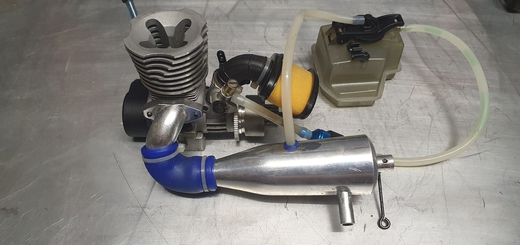 Thunder Tiger RC Modellbau: Thunder Tiger Motor 2,5 ccm – Gebraucht aus Burgdorf von schlange034 1
