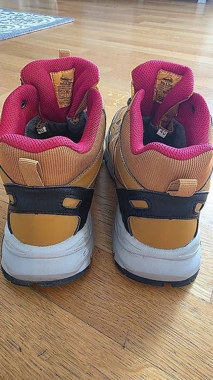 Scarpe per ragazzi: Wanderschuhe Dockers gr 40 – Usato da Hohenrain venduto da JUSTY79 1