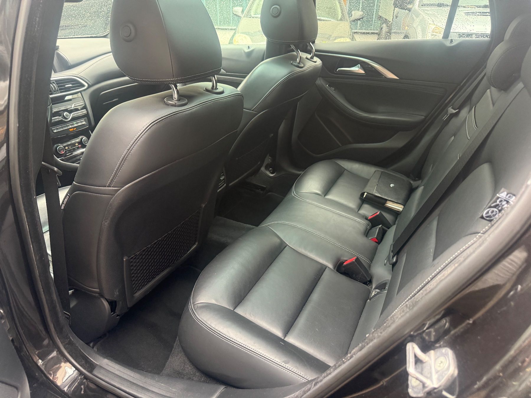 Infiniti Automobili: Infinity q30 4x4 – Usato da Fahrweid venduto da jaf_2rzj 9