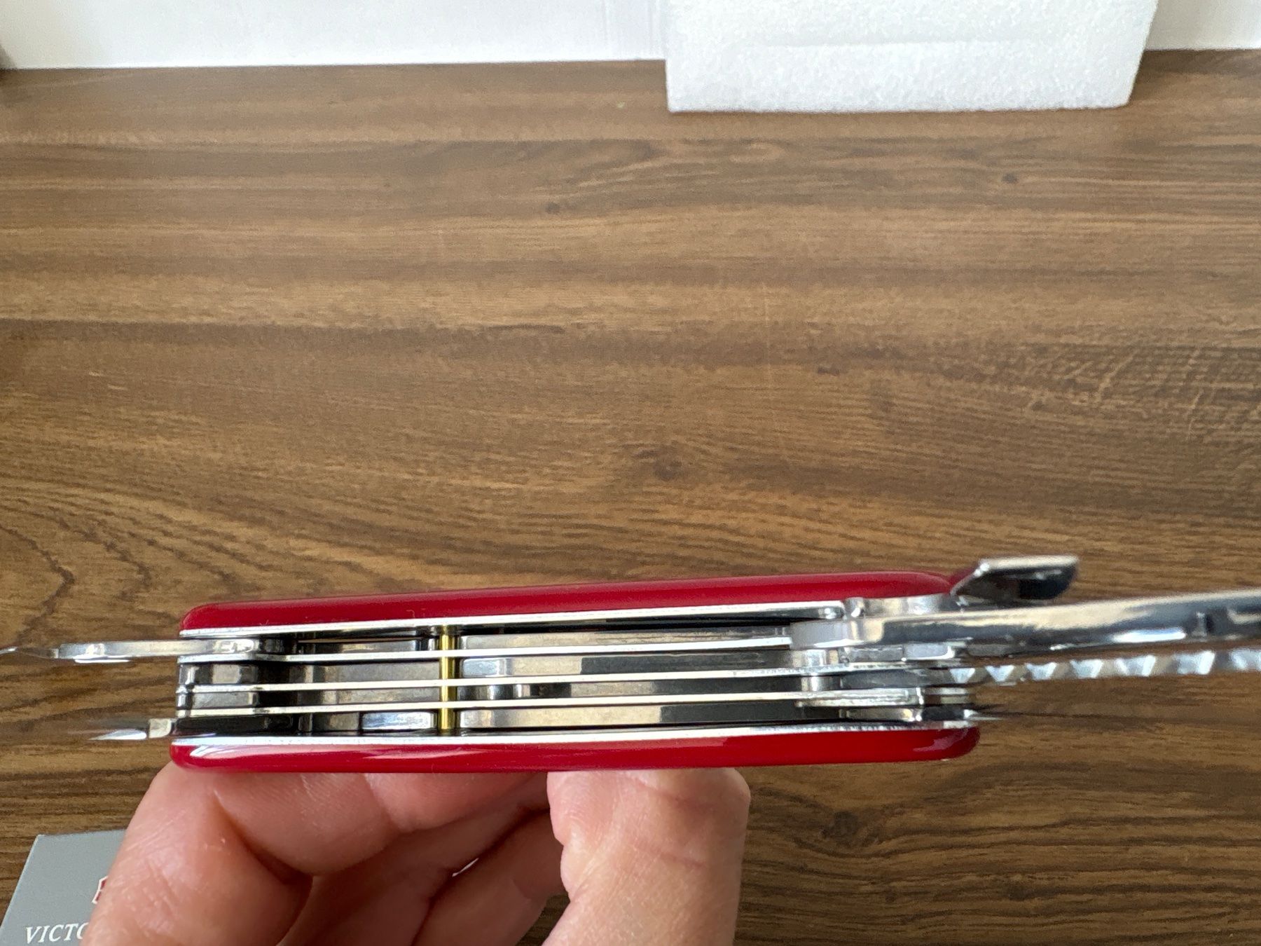 Victorinox Couteaux de poche: VICTORINOX - Huntsman - Sackmesser – D'occasion à Andwil SG par Rainboli 7