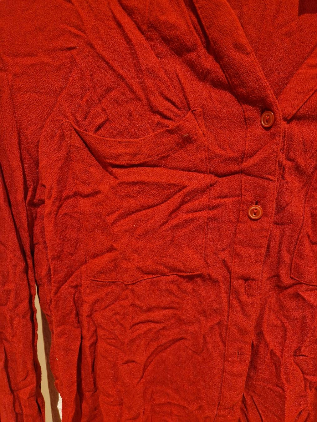 H&M Chemisiers: Rote Bluse von H&M Divided, Grösse 34 – D'occasion à Luzern par rebsi02 2