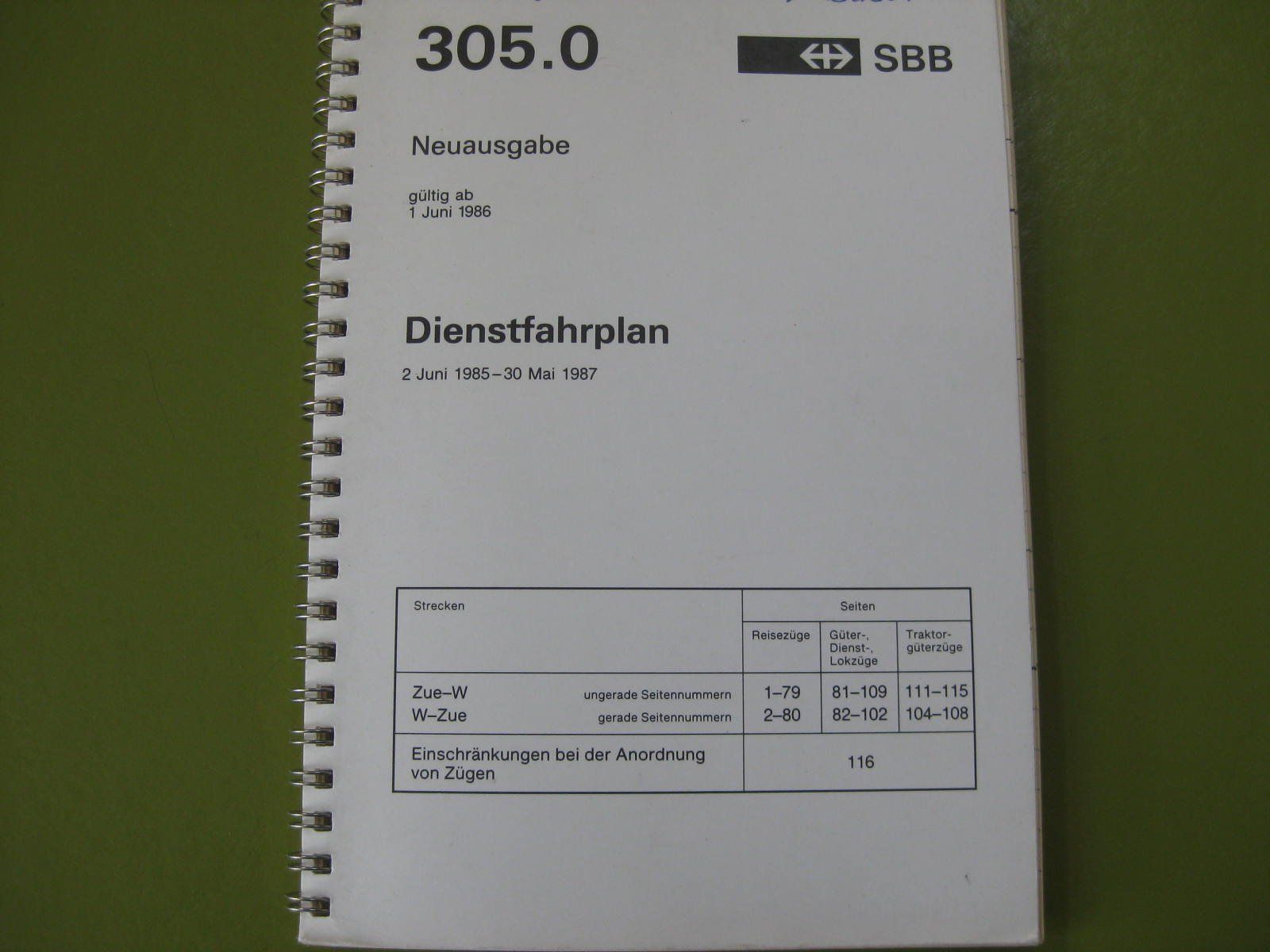 Bücher: Dienstfahrplan 305.0, 1985-1987, Format ca A5 – Gebraucht aus Malters von Marosko