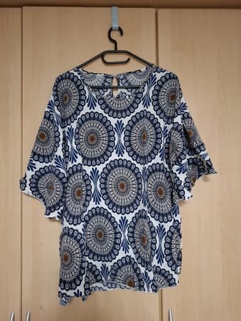 Blusenshirt Gr. 44, blau-braun gemustert