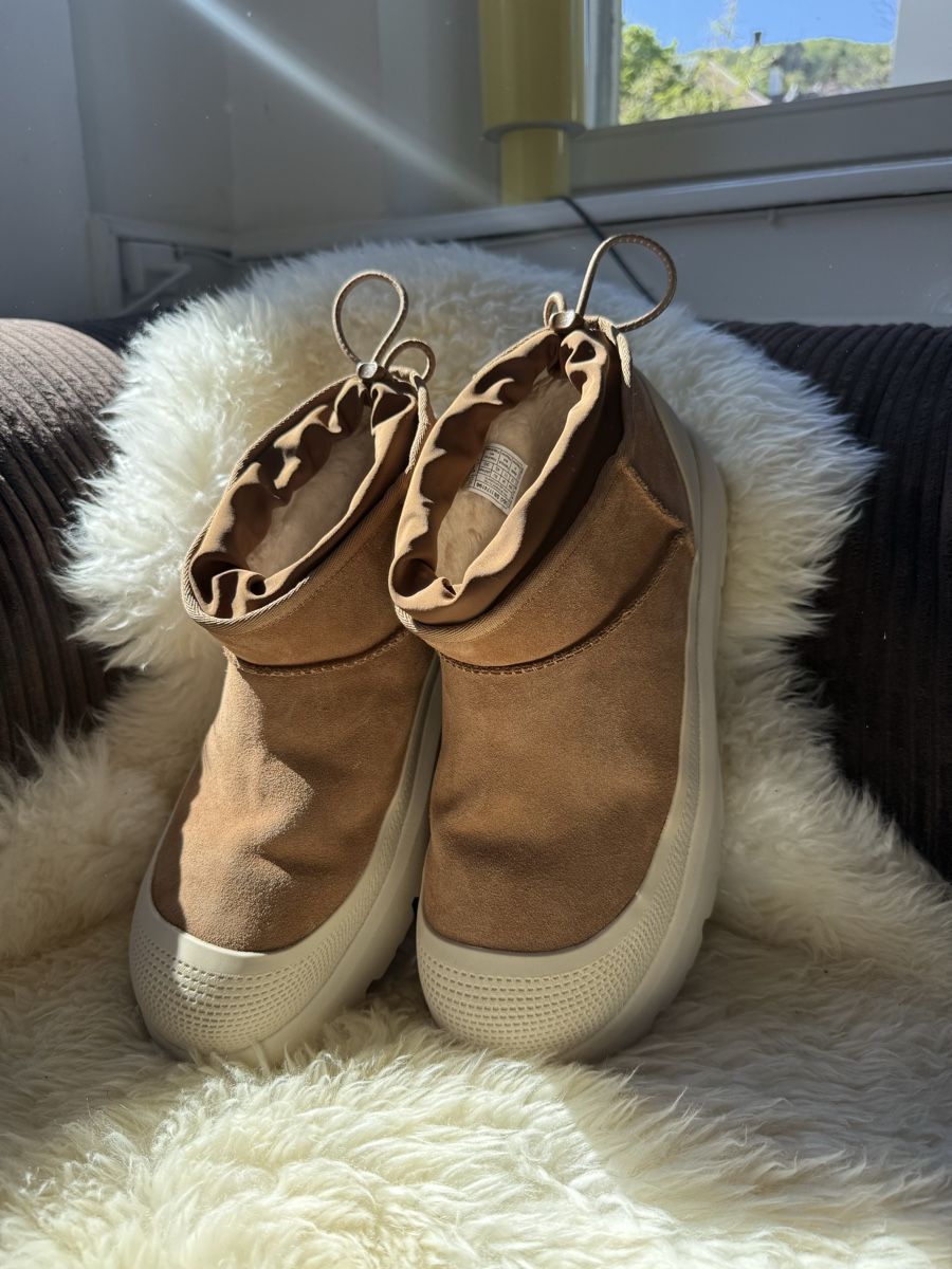 Ugg Scarpe da uomo: UGG Classis Hybrid Boot Size 45 – Nuovo (secondo la descrizione) da Biel/Bienne venduto da lichterhoh 4