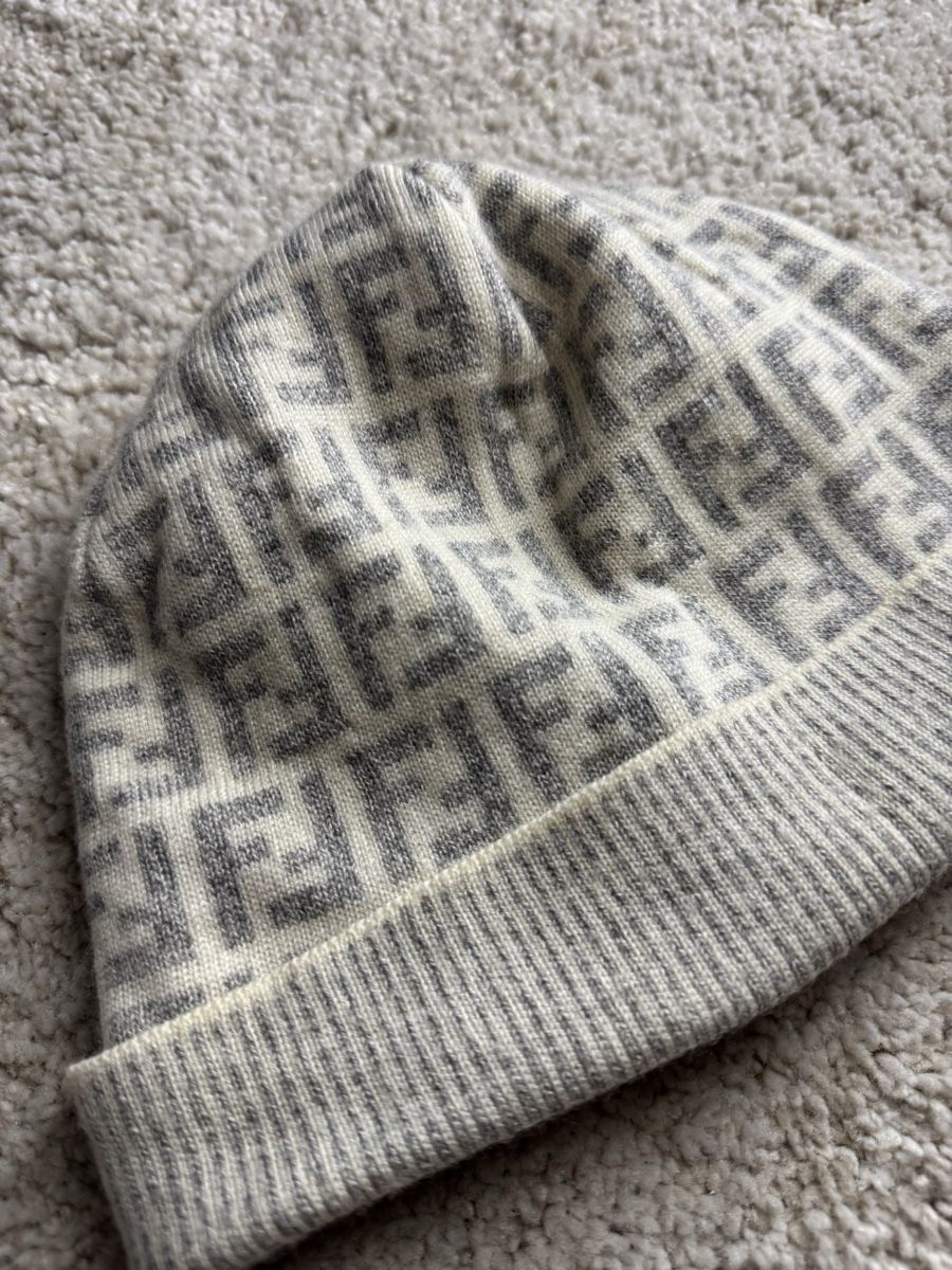 Fendi Hüte, Mützen & Caps: Fendi Beanie / Mütze – Gebraucht aus Zürich von jon_8vgb 1