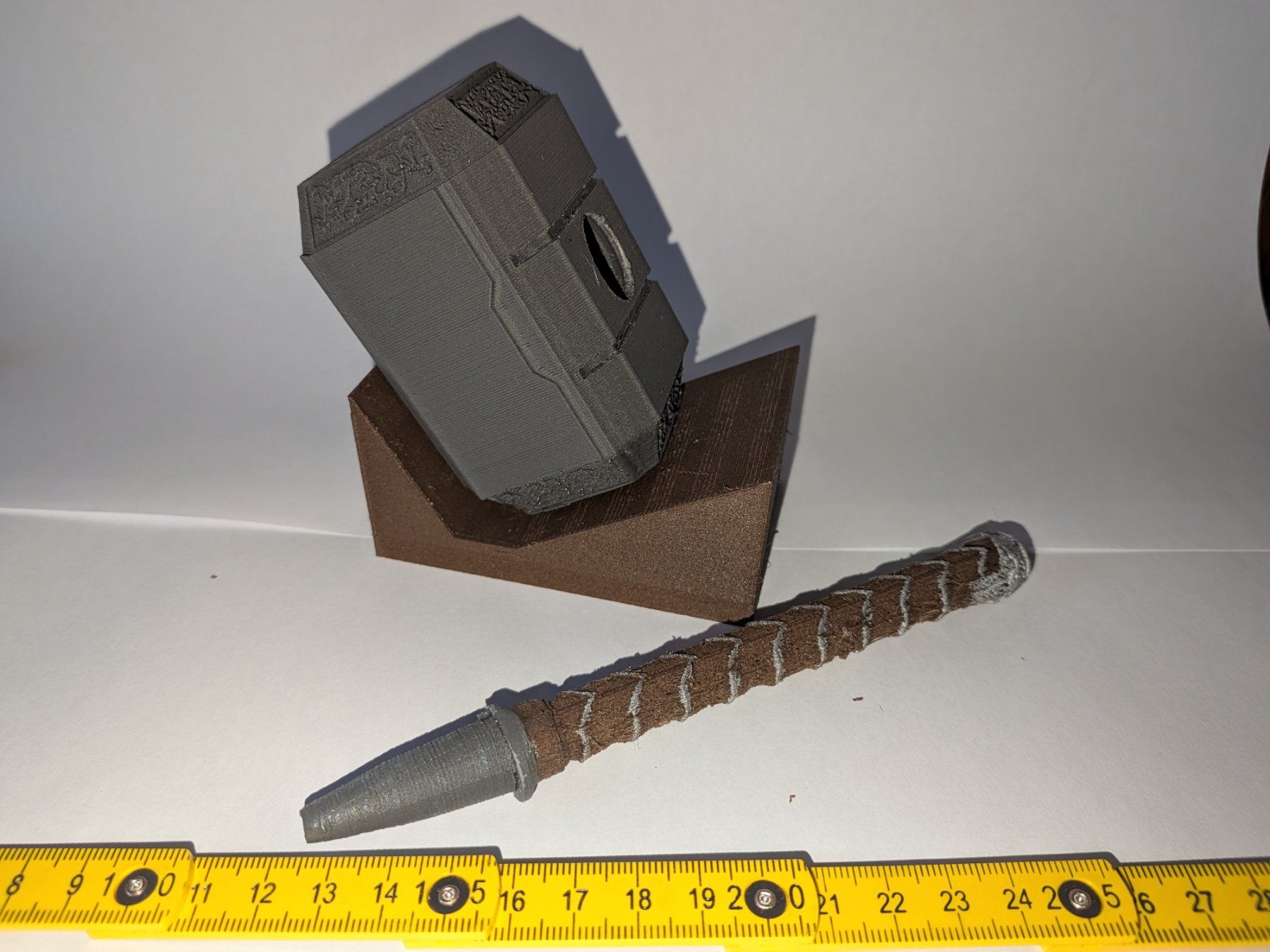 Tutte le decorazioni: Marteau de Thor imprimé en 3D avec son support – Nuovo (secondo la descrizione) da Yvonand venduto da Li_poch 3