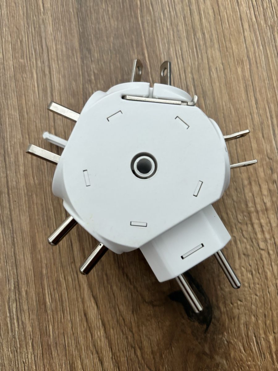 Unità & Adattatore: Adaptateur de prise Go Travel  – Usato da Delémont venduto da Ma_LoU.01 2