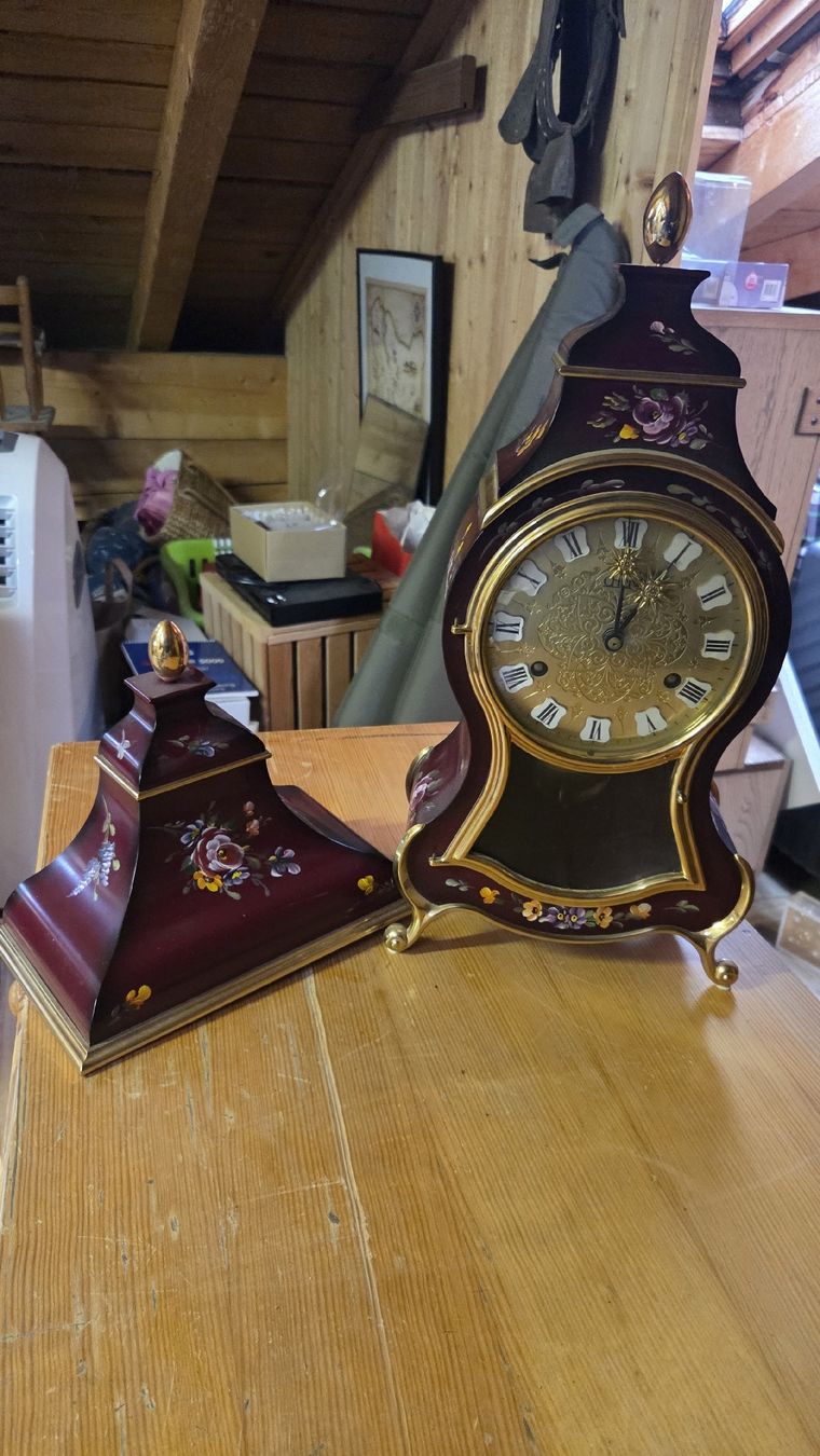 Orologi: Antike Wanduhr – Usato da Seewis Dorf venduto da ChrigiG 1