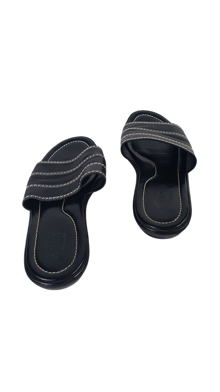Tod'S Damenschuhe: TOD`S Adiletten Gr. 39 – Neu (gemäss Beschreibung) aus Wangen b. Olten von Restwert_Wangen 1