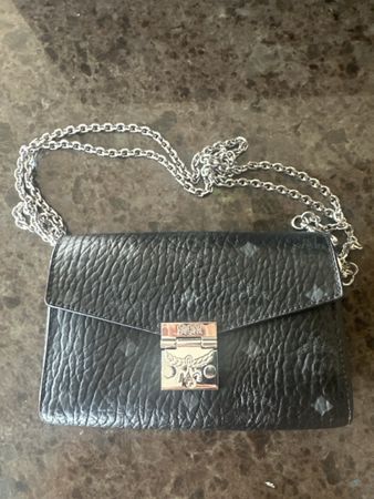 MCM Patricia Large Wallet nahezu neu