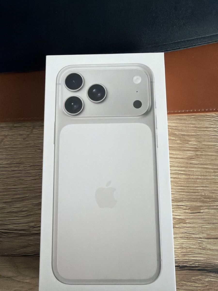 Apple Telefoni cellulari / Smartphones: iPhone 17 Pro Max 1TB Silver Ungeöffnet! – Nuovo e nell'imballaggio originale da Pratteln venduto da gn49