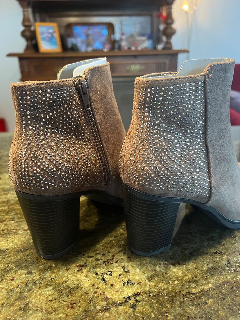 Scarpe da donna: Herbstliche Stiefeletten mit Strass, Gr. 38 – Nuovo e nell'imballaggio originale da Neftenbach venduto da ernach 6