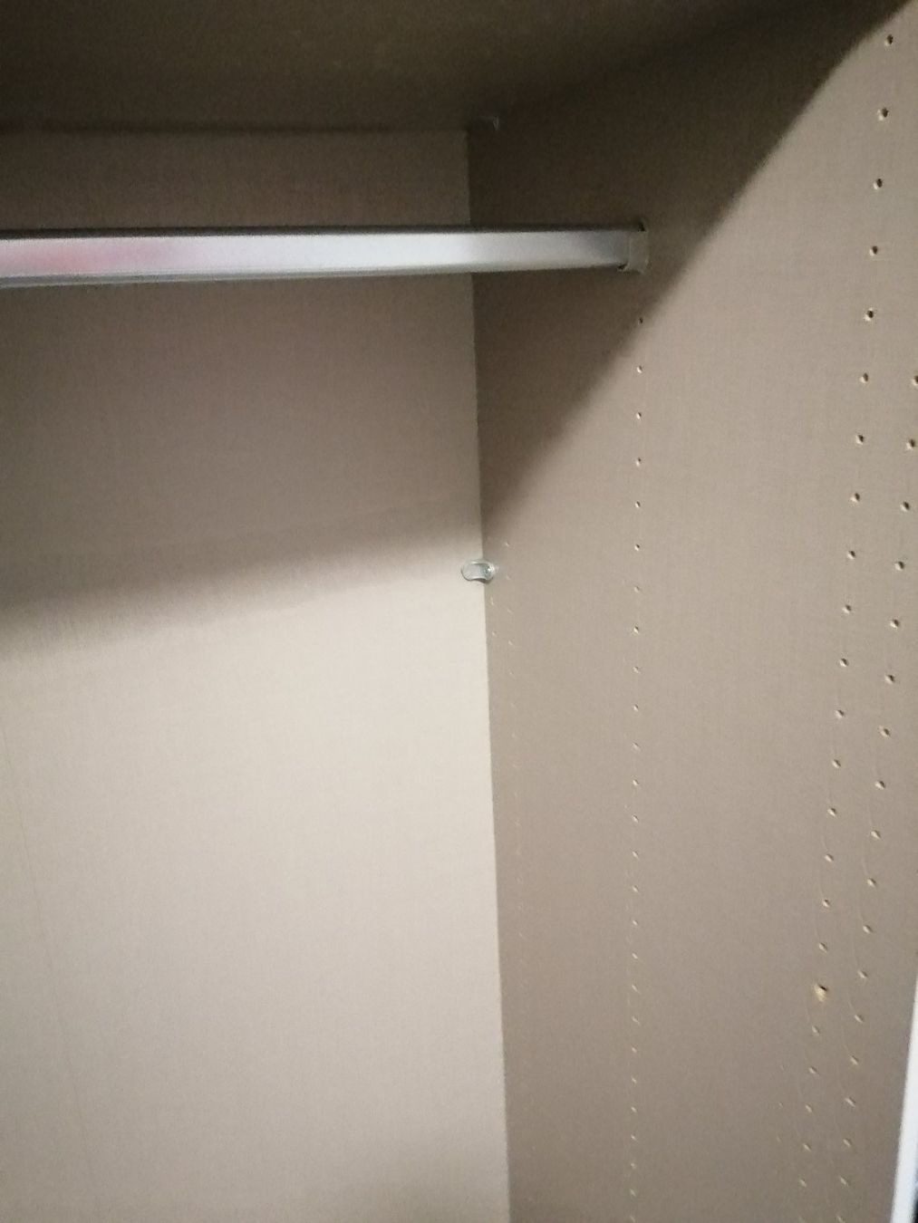 Armadi: Kleiderschrank – Usato da zufikon venduto da radar07 1