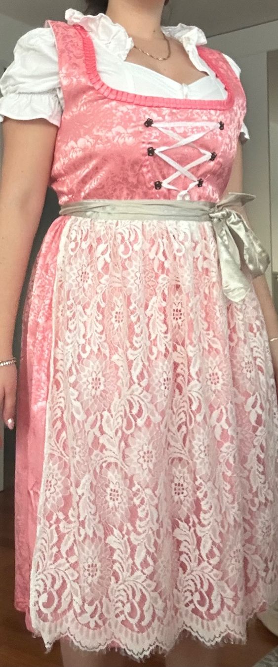 Vestiti: Dirndl mit Spitze Grösse 42 – Usato da Eschenbach LU venduto da viv_h9sr