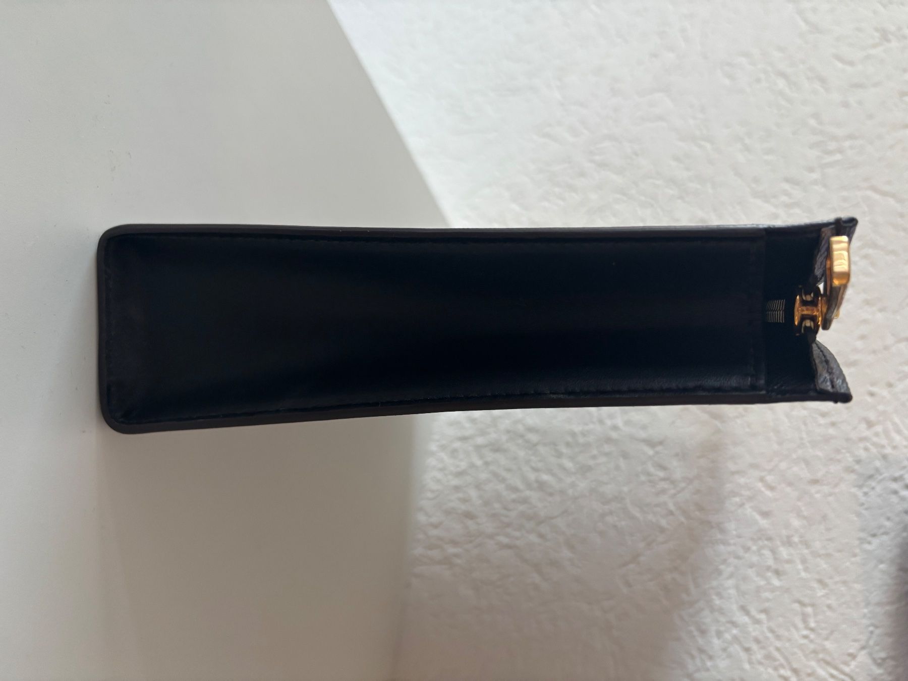 Louis Vuitton Taschen: Poche Toilette Louis Vuitton – Gebraucht aus Ins von sel_6vqj 3