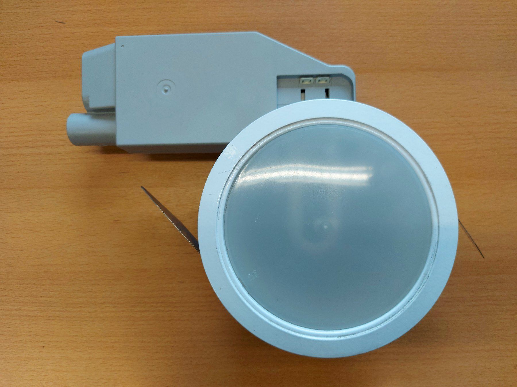 Lampade: 1 Downlight Lampe 18W – Usato da Mettmenstetten venduto da Tschaebis