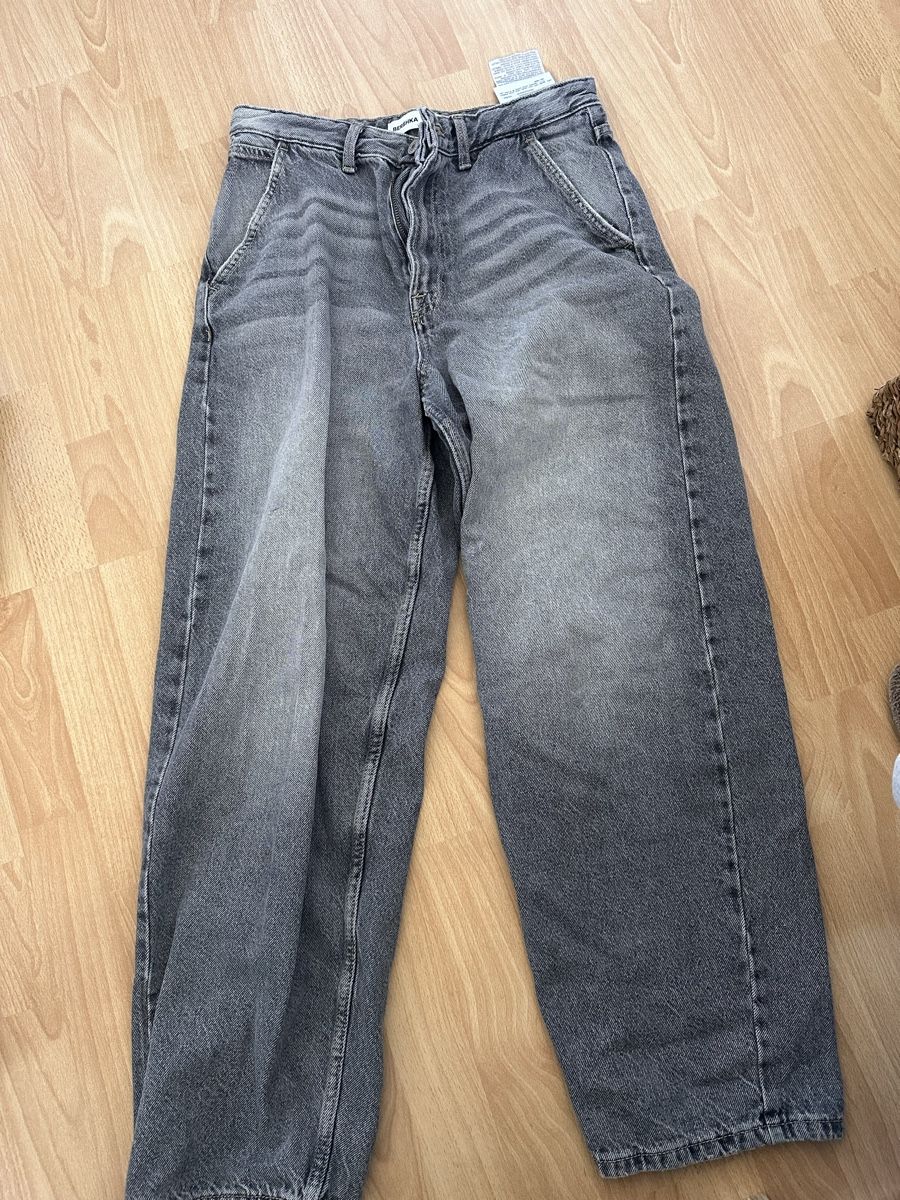 Bershka Jeans: Baggy Jeans – D'occasion à Bauma par mic_gy2y