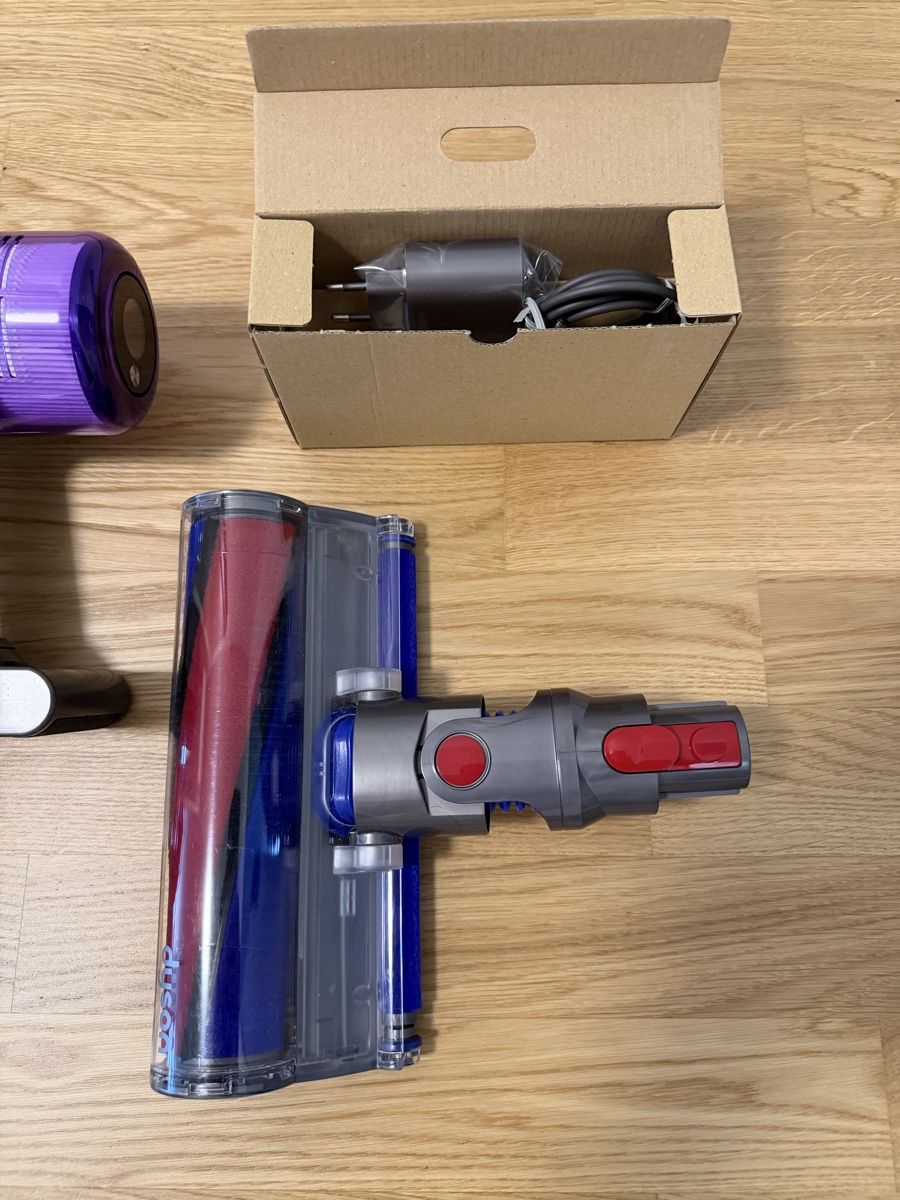 Dyson Aspirapolveri & Accessori: Dyson V11 absolute – Usato da Meyrin venduto da SA_3006 2
