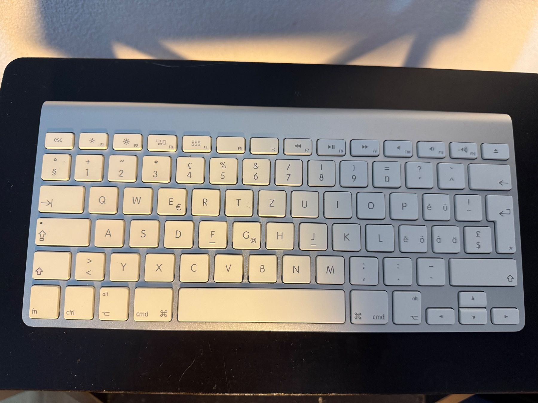 Apple Tastaturen: Clavier Apple Magic Keyboard QWERTZ – Gebraucht aus Marin-Epagnier von EagleOne 1