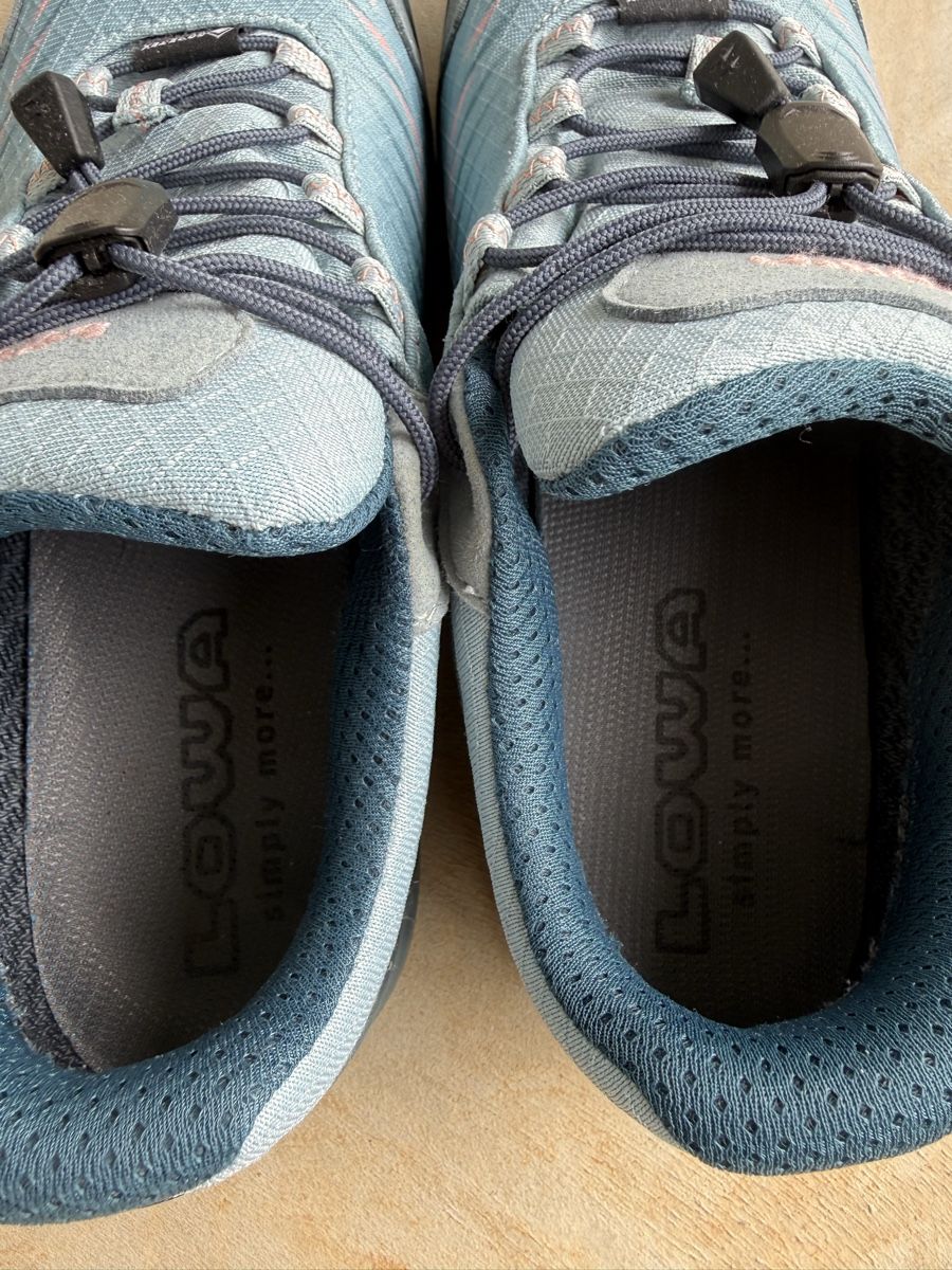 Lowa Chaussures filles: Trekkingschuhe Lowa Gr. 38 – D'occasion à Weinfelden par ipe_m6nd 2